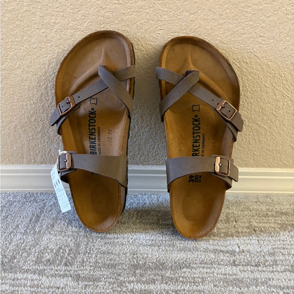 NWT Birkenstock Mayari Taupe Sandals. Sz 39 or 8